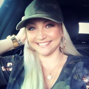 Meet your Posher, Kim